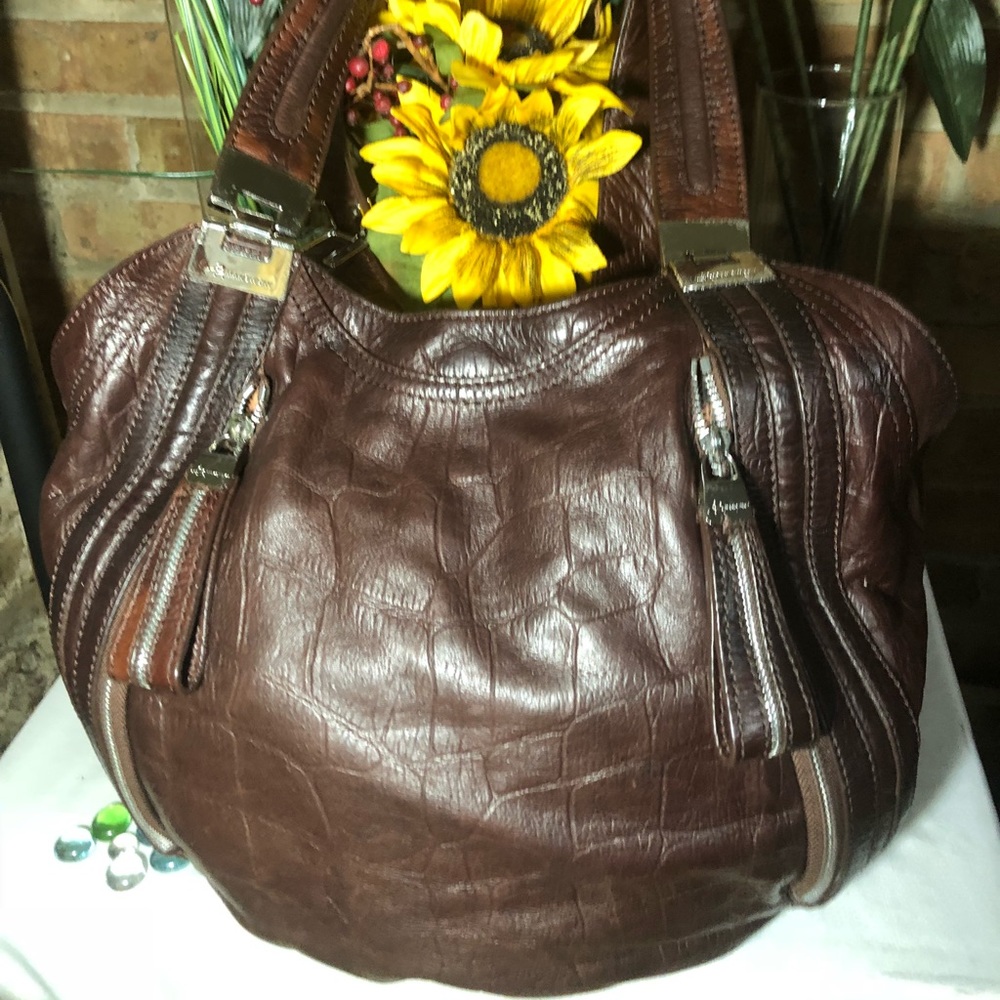 B. Makowsky Shoulder Bag - Picture 2 of 7